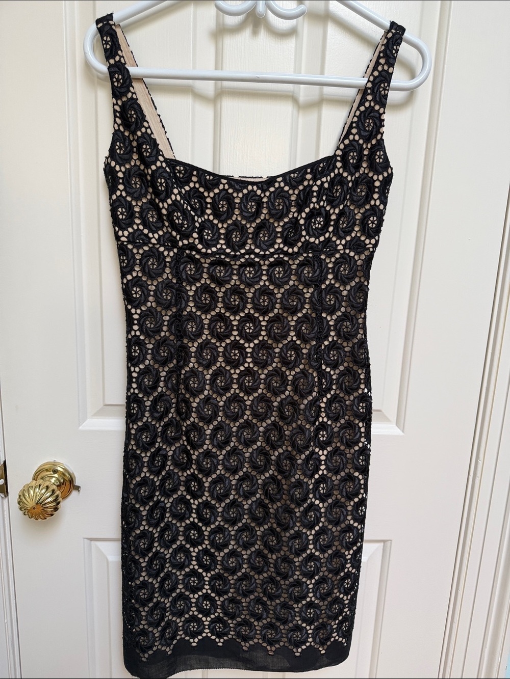 Elie Tahari est sz XS Black Lace Overlay Sleeveless Sheath Dress